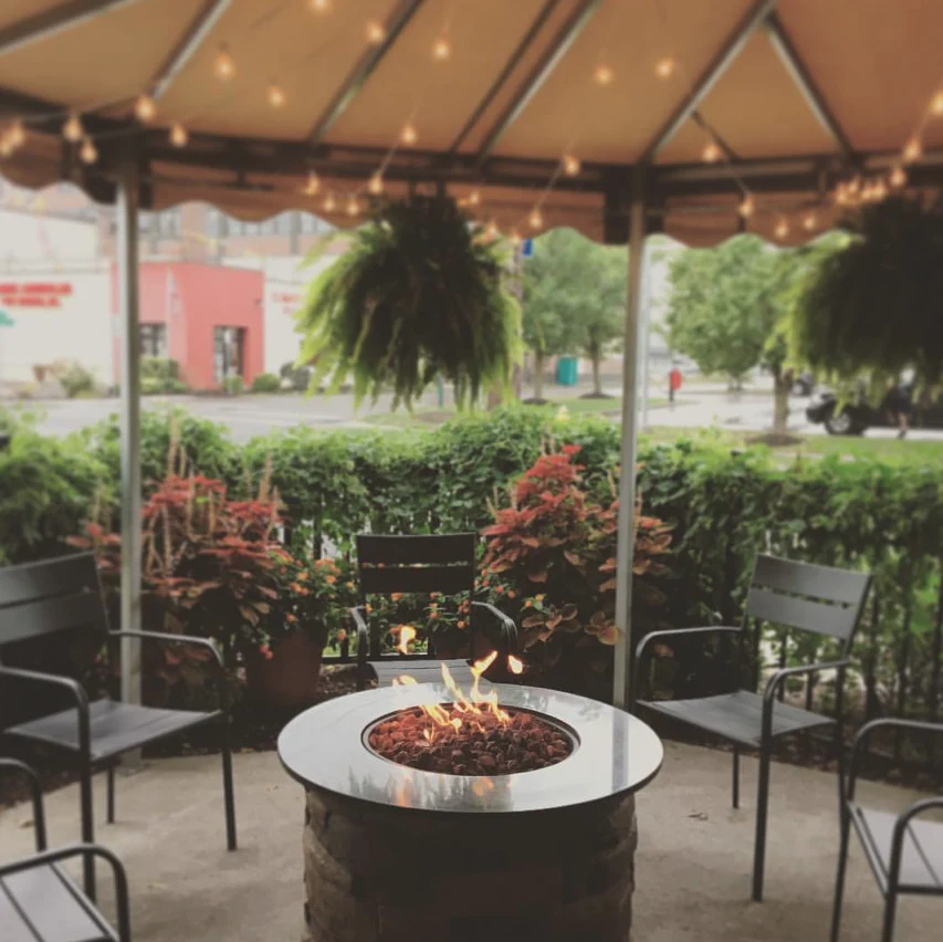 The covered patio at Pub 235